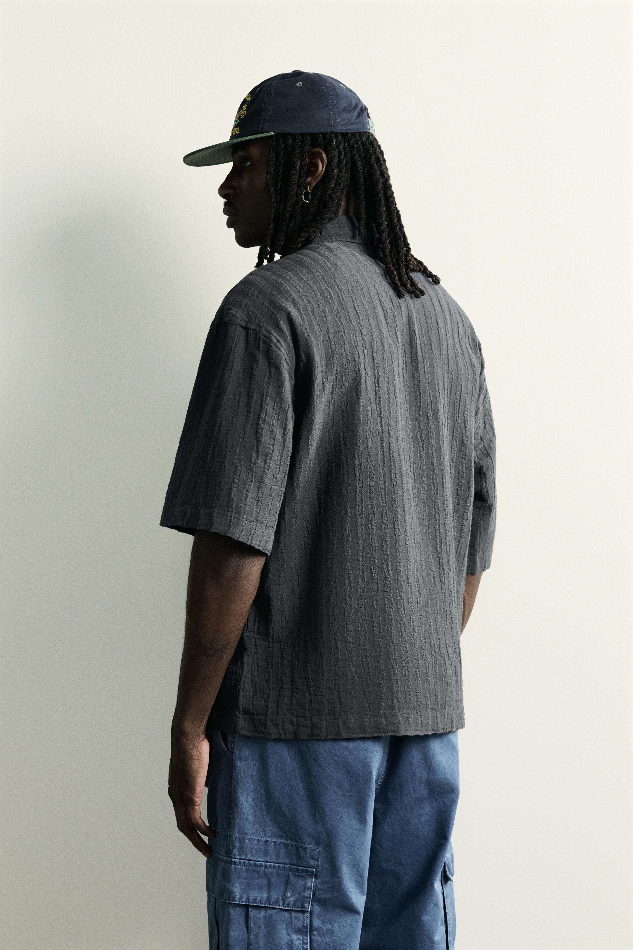 CHEMISE COUPE BOXY EN JACQUARD À RAYURES